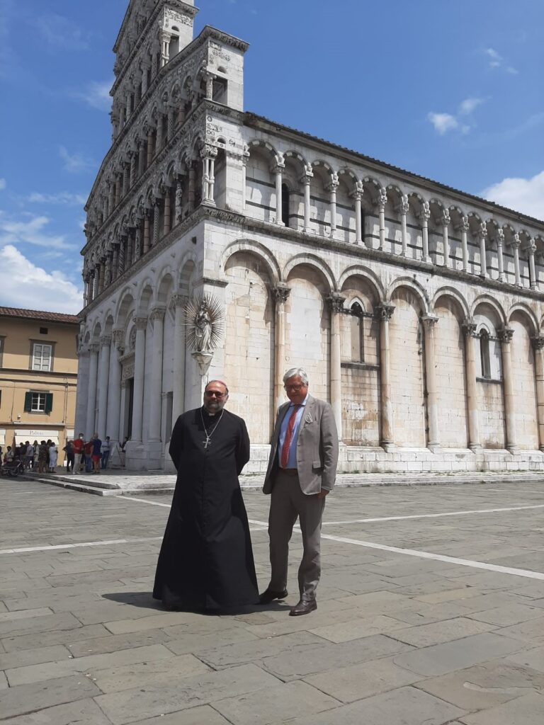 Il Vescovo Paolo Giulietti E Il Presidente Fcrl Marcello Bertocchini