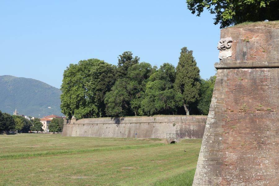 Le Mura Di Lucca 1