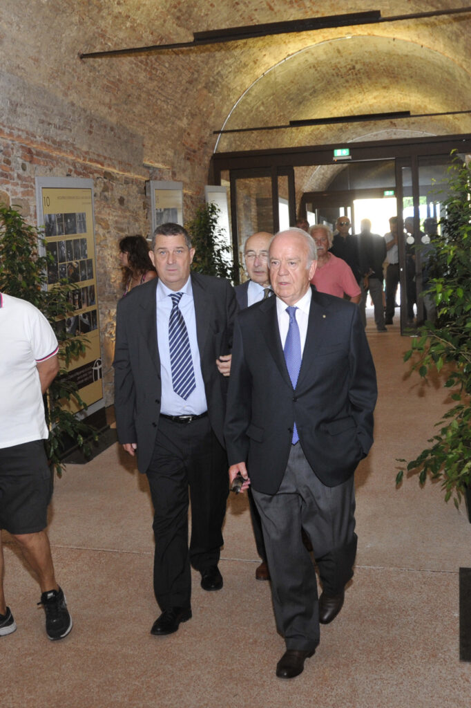 Inaug. Casa Del Boia 6 682x1024