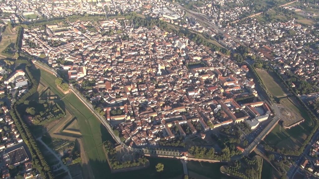 Lucca E Le Sue Mura 1024x576