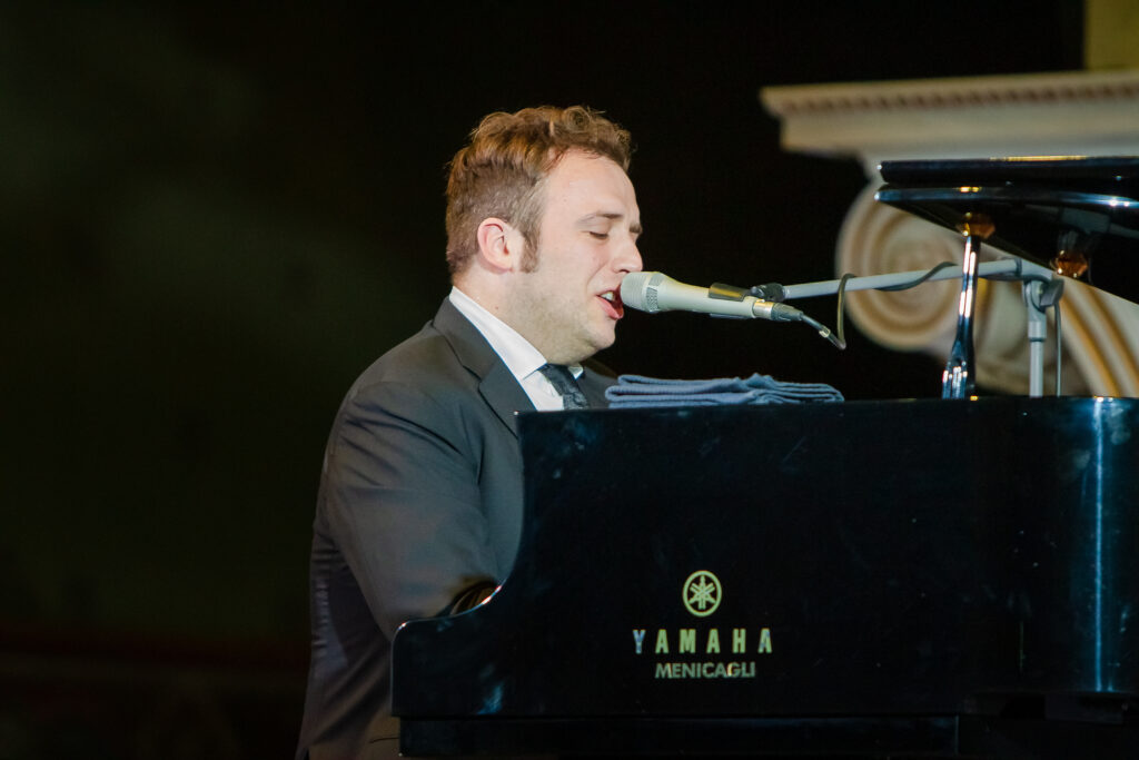 Anniversario In Concerto 2019 Pianosolo Raphael Gualazzi 4 1024x683