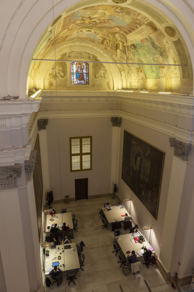 La Biblioteca IMT Nella Chiesa Di San Ponziano 4 683x1024