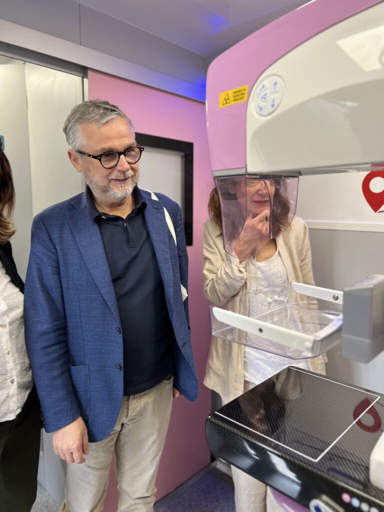 Proximity Care Il Camper Per Gli Screening Itineranti 2 768x1024