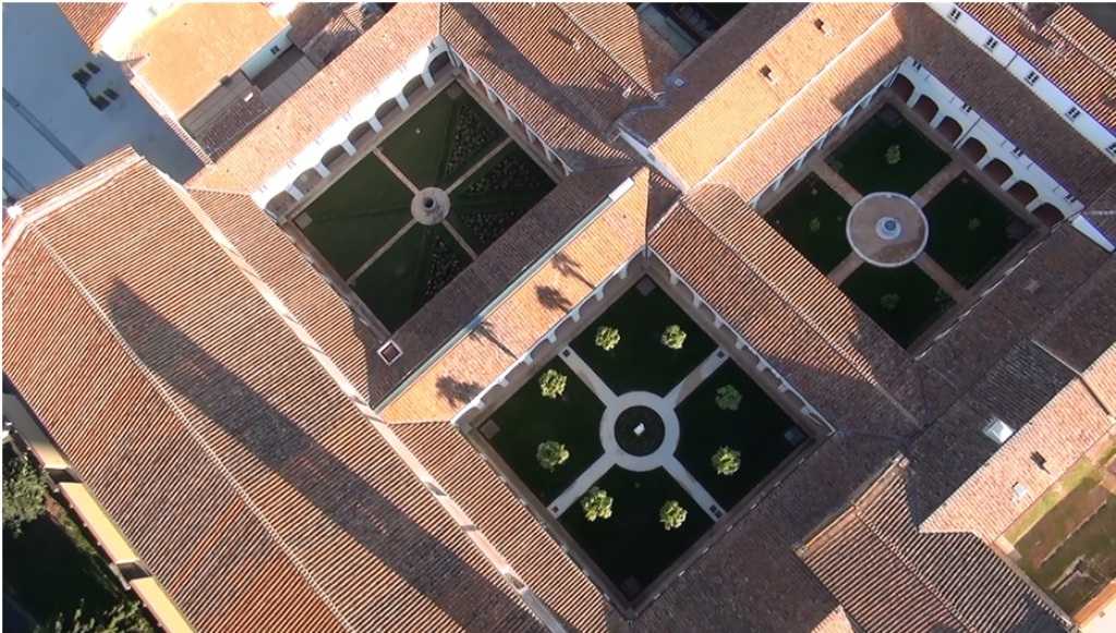 Complesso Di San Francesco La Chiesa E I Chiostri 25