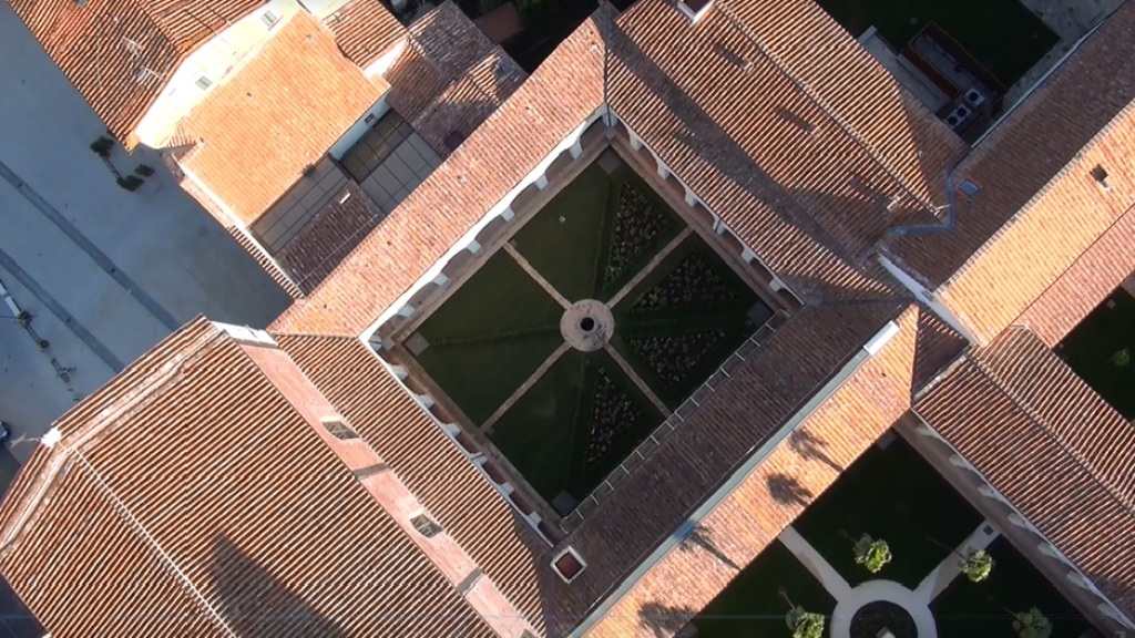 Complesso Di San Francesco La Chiesa E I Chiostri 28