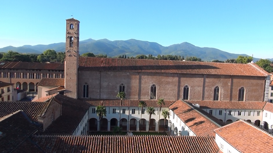 Complesso Di San Francesco La Chiesa E I Chiostri 35