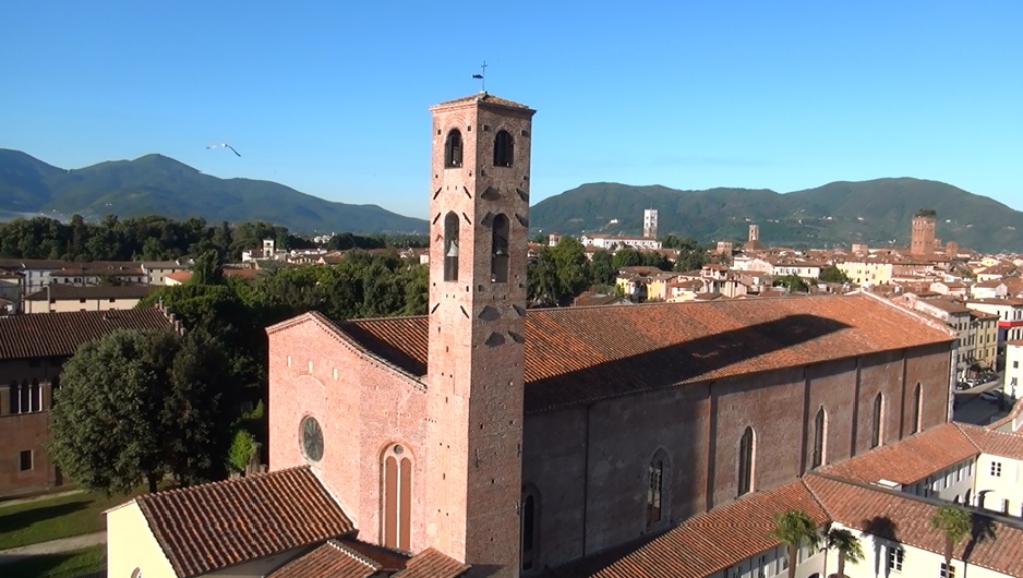 Complesso Di San Francesco La Chiesa E I Chiostri 36
