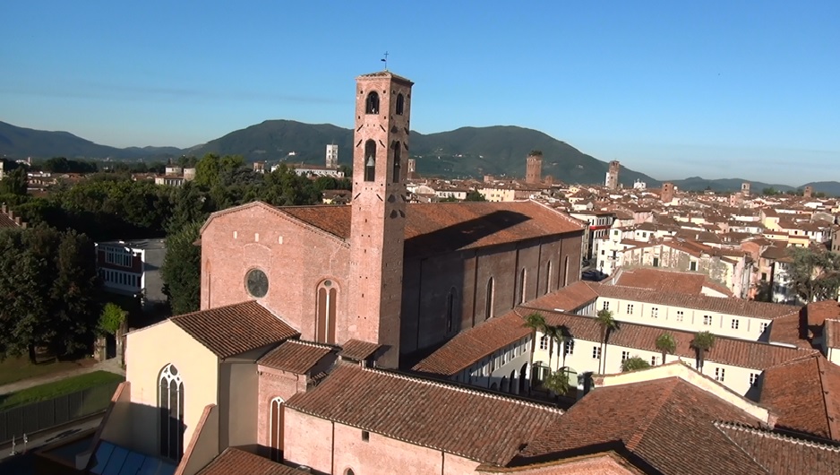 Complesso Di San Francesco La Chiesa E I Chiostri 37