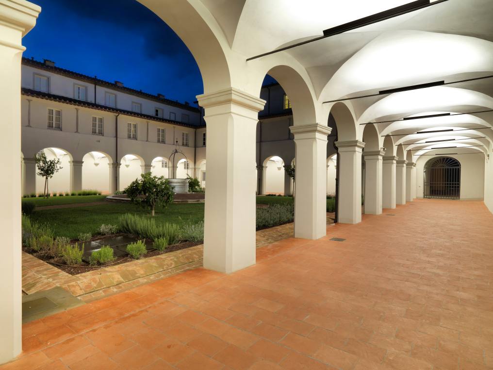 Complesso Di San Francesco La Chiesa E I Chiostri 38