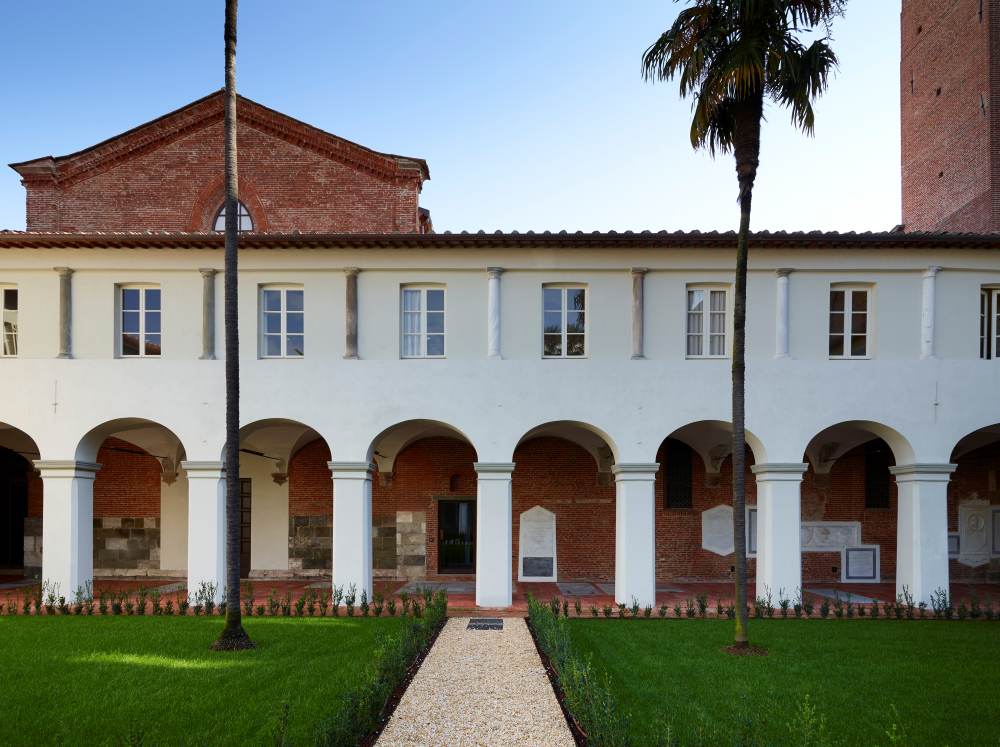 Complesso Di San Francesco La Chiesa E I Chiostri 45