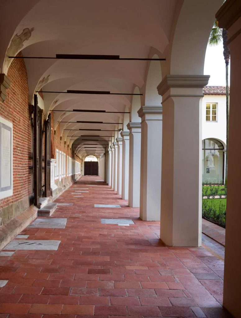 Complesso Di San Francesco La Chiesa E I Chiostri 47 775x1024
