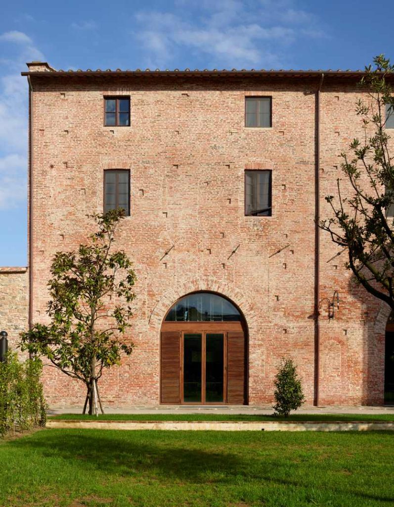 Complesso Di San Francesco La Chiesa E I Chiostri 63 797x1024