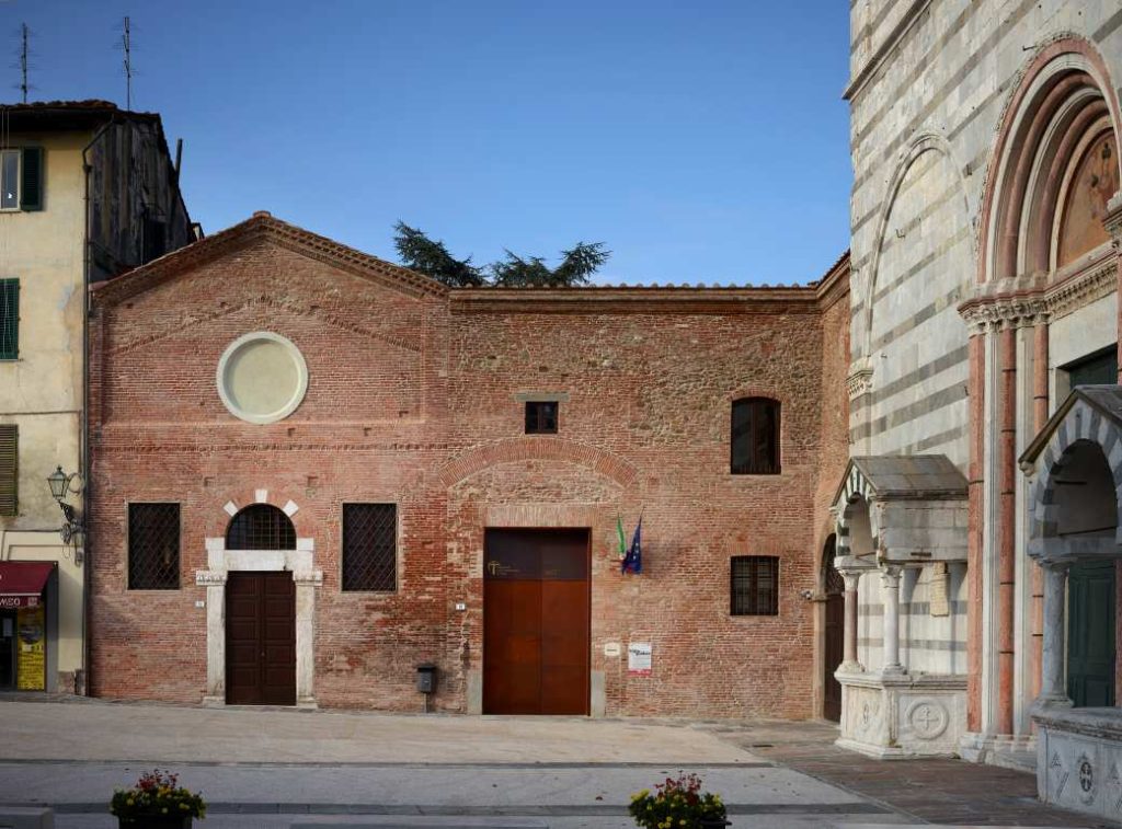 Complesso Di San Francesco La Chiesa E I Chiostri 76 1024x757