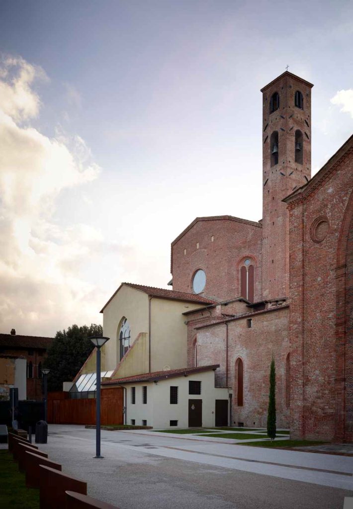 Complesso Di San Francesco La Chiesa E I Chiostri 84 710x1024