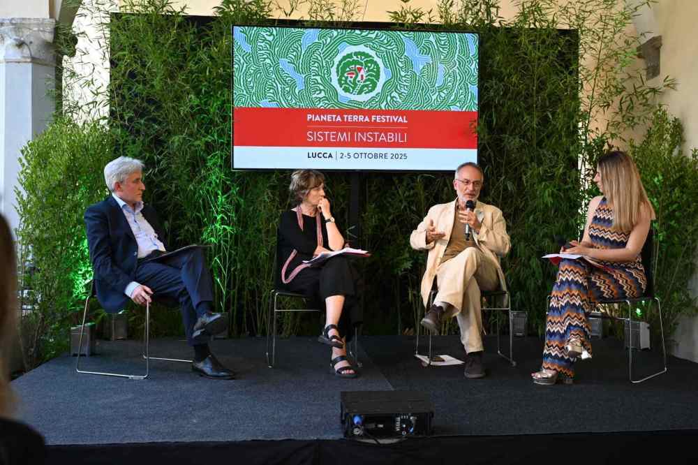 SISTEMI INSTABILI: ECCO IL TITOLO DI PIANETA TERRA 2025