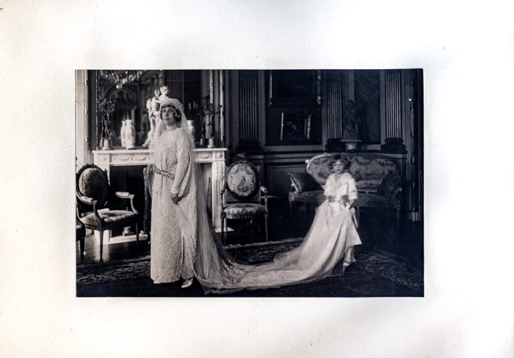41 Mimi Pecci Blunt In Abito Da Sposa 1919 002